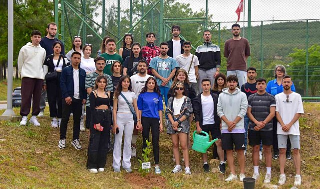 Depremde vefat eden MSKÜ öğrencileri anısına fidan dikildi