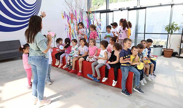 Depremzede çocukların Hıdırellez coşkusu