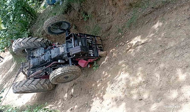 Devrilen traktörün altında kalan adam hayatını kaybetti