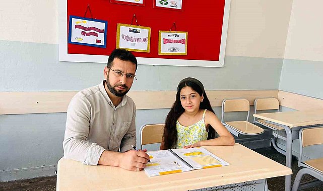 Diyarbakır'da 500 tam puan alan öğrencinin hayali Galatasaray Lisesi'nde okumak