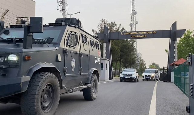 Diyarbakır'da aralarında avukatların da olduğu 20 şüpheli gözaltına alındı