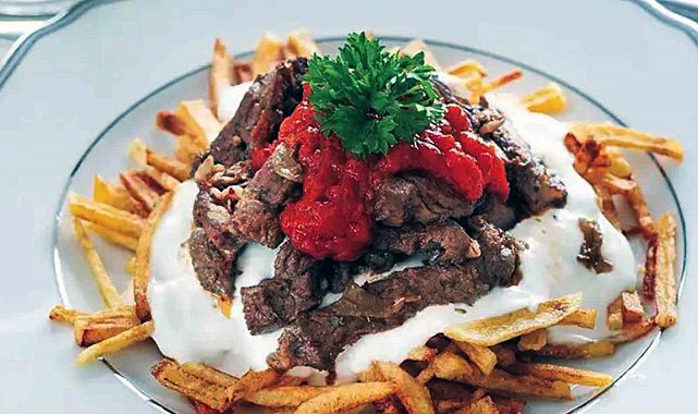 Dünyanın en iyi yoğurtlu yemeği Çökertme Kebabı