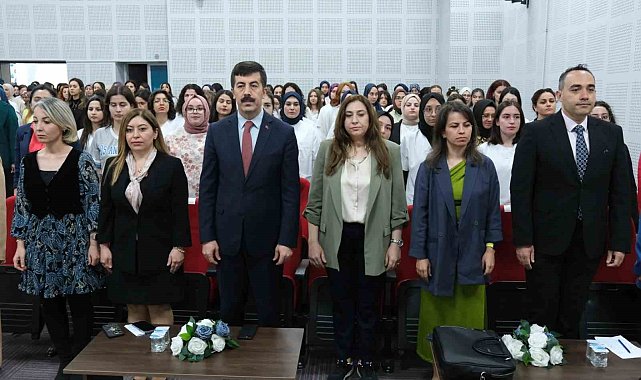 Ebeler, geleceğin ebeleriyle buluştu