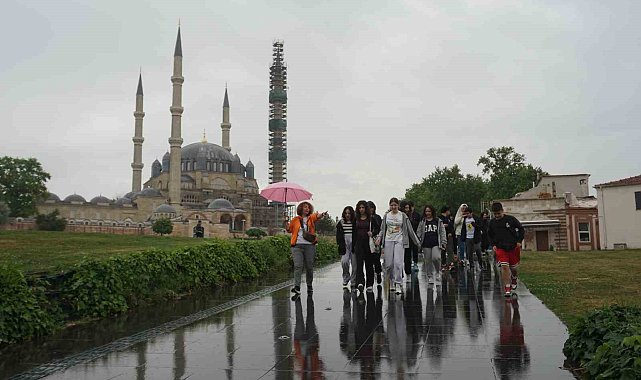 Edirne'de sağanak yağış etkili oldu