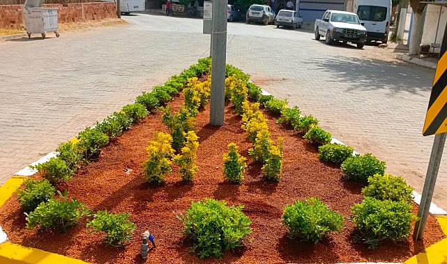 Efeler'in kırsal mahalleleri de modern meydanlara kavuşuyor