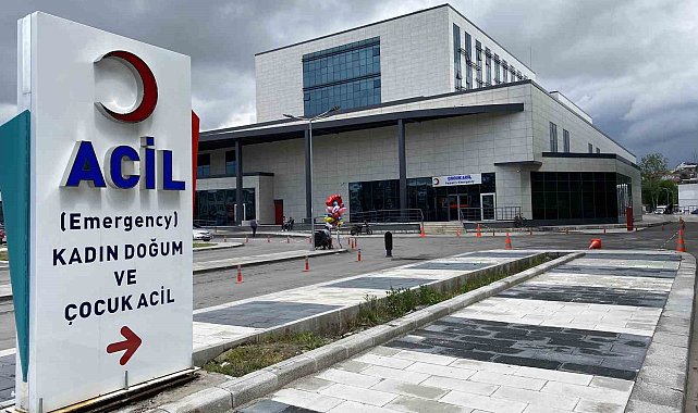 Elektrik akımına kapılan 6 yaşındaki çocuk düşerek kafasını zemine çarptı