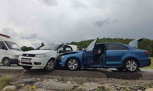 Emet-Hisarcık karayolunda trafik kazası: 5 yaralı