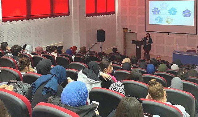 Emet'te "Eğitimde Sosyal-Duygusal Becerilerin Desteklenmesi ve Etkili İletişim' konulu konferans