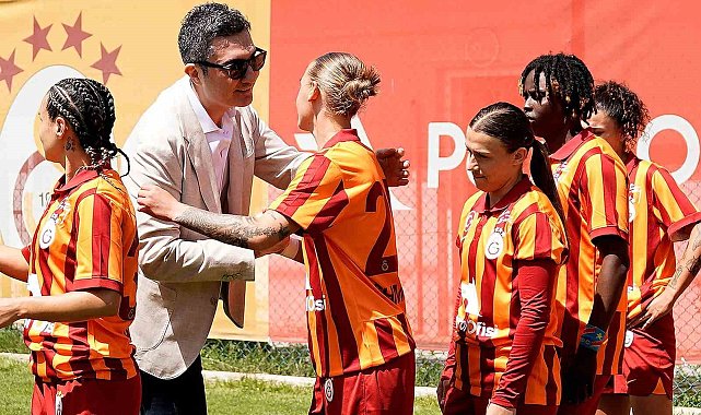 Emir Aral: "Mayıslara lider giren Galatasaray her zaman şampiyon olur"