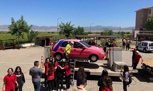 Emniyet ve jandarmadan okullarda trafik eğitimi