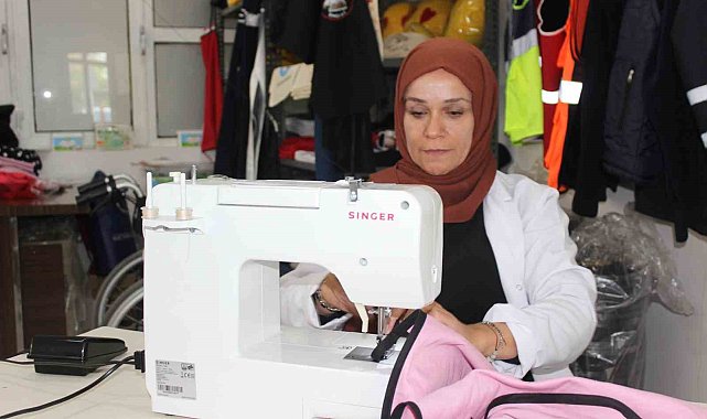 Engelliler kurdukları kooperatif çatısı altında tekstil ürünleri üretiyor