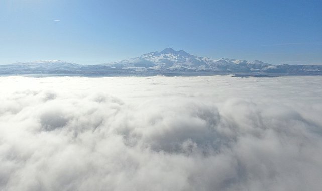 Erciyes gündoğumu büyüledi