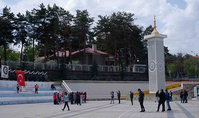 Erzurum'da 1 Mayıs'ta sessiz kutlama