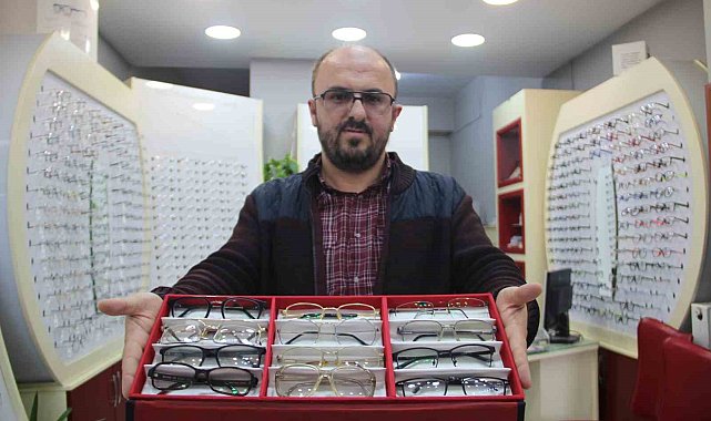 Erzurum'da örnek paylaşım kültürü: Askıda gözlük