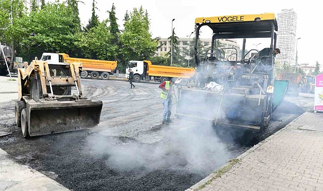 Esenyurt Üçevler Mahallesi 911. Sokak'ta asfaltlama çalışması yapıldı