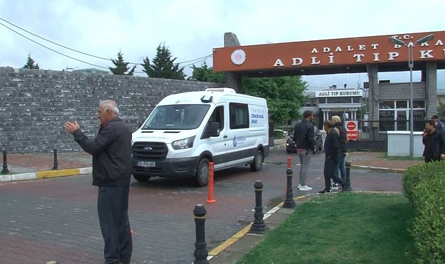 Esenyurt'ta arkadaşı tarafından silahla öldürülen çocuğun cenazesi Adli Tıp Kurumu'ndan teslim alındı