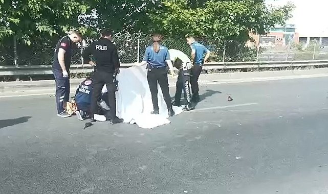 Esenyurt'ta kamyonet, motosiklete çarptı: 1 ölü