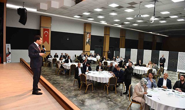 Esenyurt'ta Muhtarlar Çalıştayı düzenledi