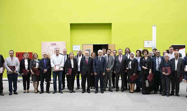 Eskişehir Teknik Üniversitesi'nde Emeklilik Töreni gerçekleştirildi