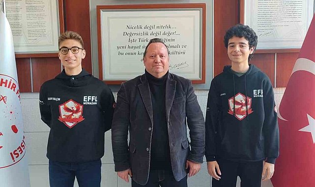 Eskişehirli lise öğrencileri fizik ve kimya projeleri ile 4 ödül aldı