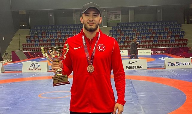 ETÜ'lü Emre Avrupa 3.'sü oldu