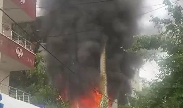 Evde çıkan yangında 4 kişi dumandan zehirlendi