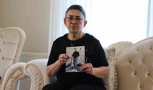 Evladından depremden bu yana haber alamayan anne: "Batuhan olsaydı gelirdi, öperdi hediyesini verirdi"