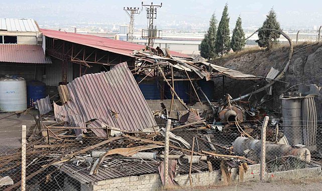 Fabrikadaki patlamanın boyutu gün ağarınca ortaya çıktı