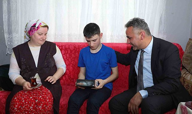 Fedakar anneye 'Anneler Günü' sürprizi