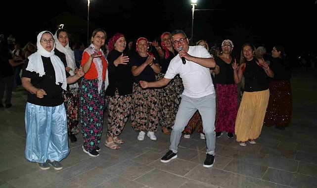 Fethiye Göcek'te şalvarı giyen oynamaya koştu