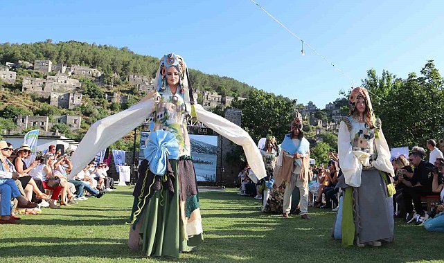 Fethiye'de geçmişin izleri günümüz modasıyla buluştu