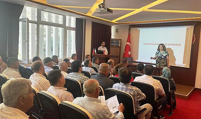 Fethiye'deki yeni muhtarlar hizmet içi eğitim verildi