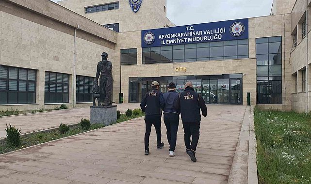 FETÖ üyesi eski öğretmen tutuklandı