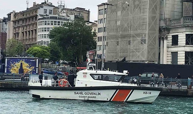Galata Köprüsü'nde dalgıçlarla hayalet ağ temizliği yapıldı