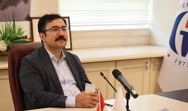 GAÜN'ün kalite komisyonu üyeleri göreve hazır