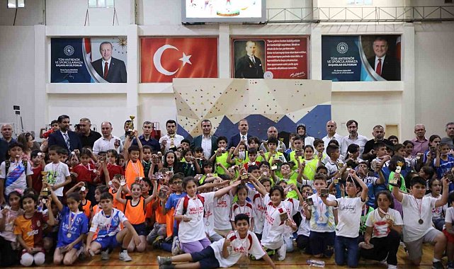 Geleneksel çocuk oyunları turnuvası sona erdi