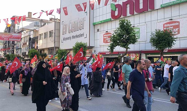 Gemlik'te Gazze'ye destek yürüyüşü