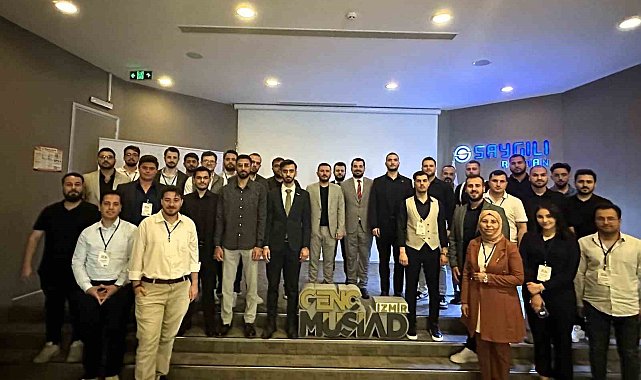 Genç MÜSİAD İzmir'den, "Tanı-Tanıştır-Ticaret Yap" buluşması