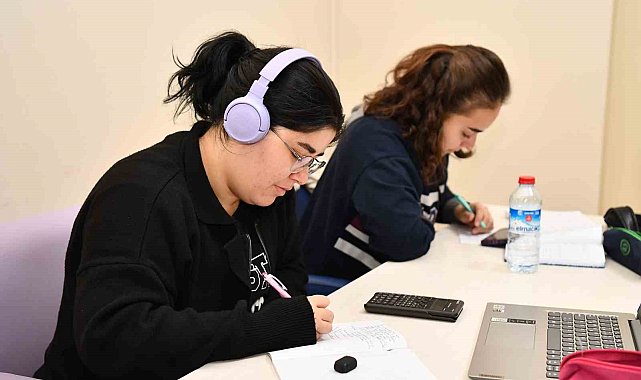 Gençlik Merkezi 724 öğrencilere hizmet veriyor