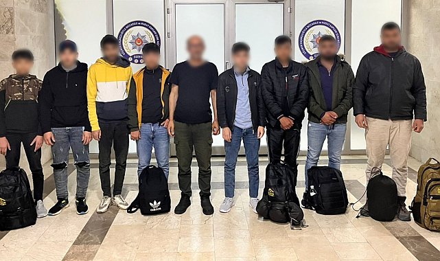 Göçmenler, sınır tellerini kesmek için yanına aldıkları makas ile yakalandı