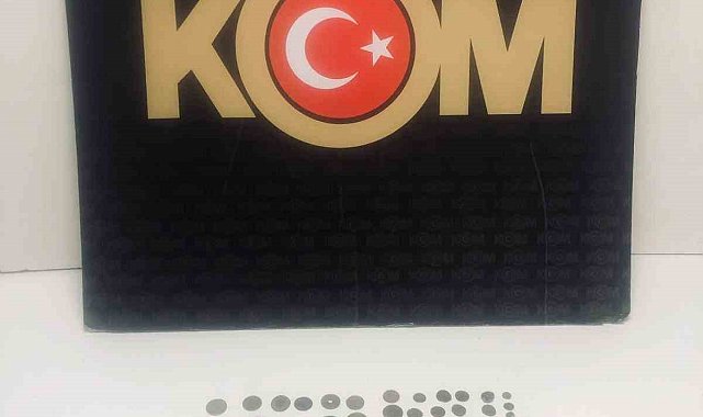 Gömeç'te polisten tarihi eser operasyonu: 94 adet sikke ele geçirildi
