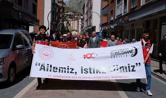 Gümüşhane'de "Aile Haftası" için farkındalık yürüyüşü yapıldı