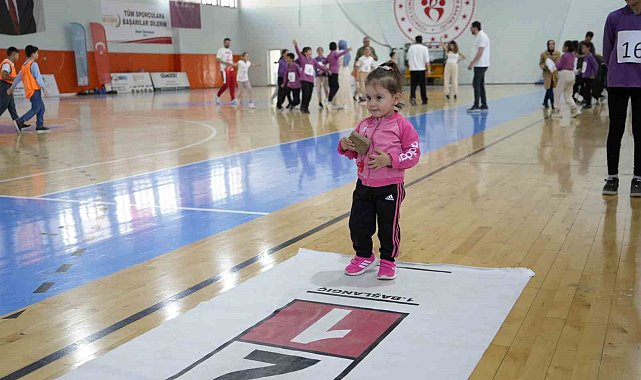 Gümüşhane'de sokak oyunları salonlara taşındı