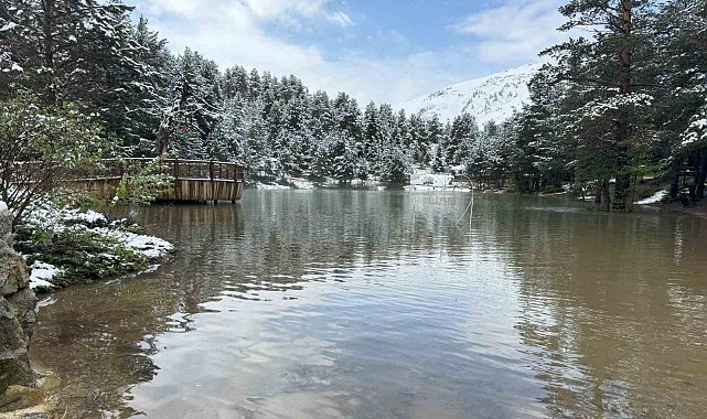 Gümüşhane'nin yüksekleri 5 Mayıs'ta beyaza büründü