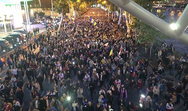 Gürcistan'da "Yabancı etkinin şeffaflığı" protestoları sürüyor