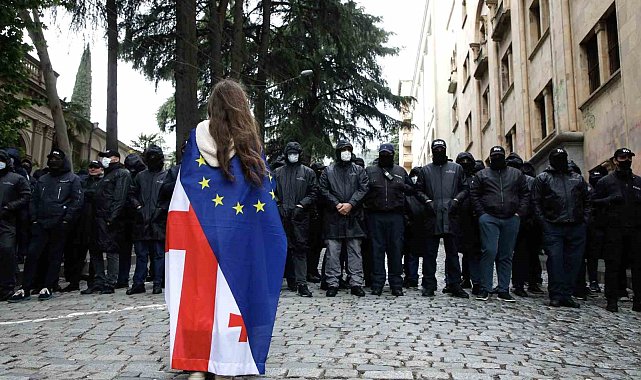 Gürcistan'da "Yabancı Etkinin Şeffaflığı" yasa tasarısı üçüncü okumada onaylandı