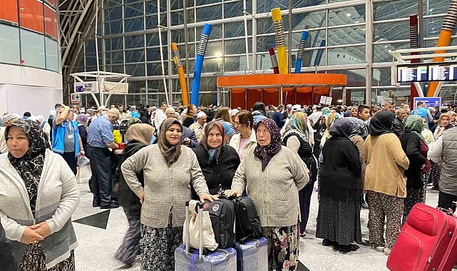 Hacı adayları dualarla kutsal topraklara uğurlandı