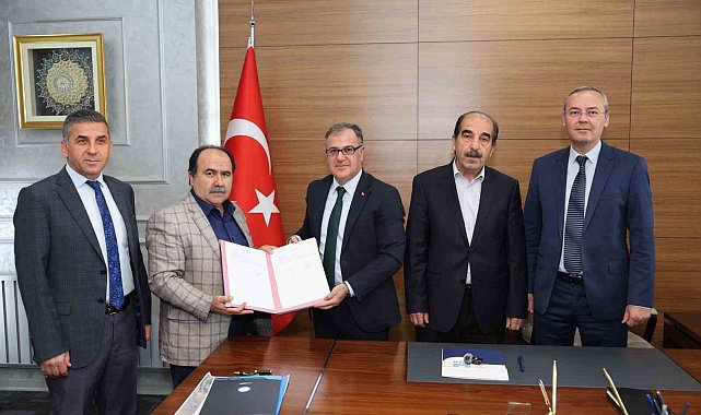 Hacılar Belediyesi'nde SDS imzaları atıldı