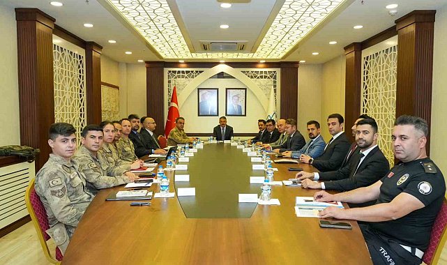 Hakkari'de çeşitli suçlardan 54 kişi yakalandı