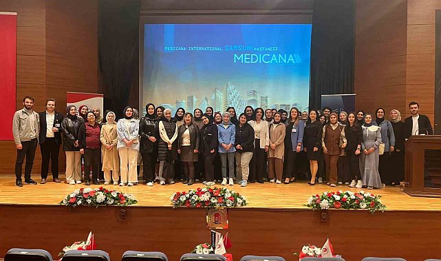 Hastane yöneticileri öğrencilere hemşirelik mesleğini anlattı